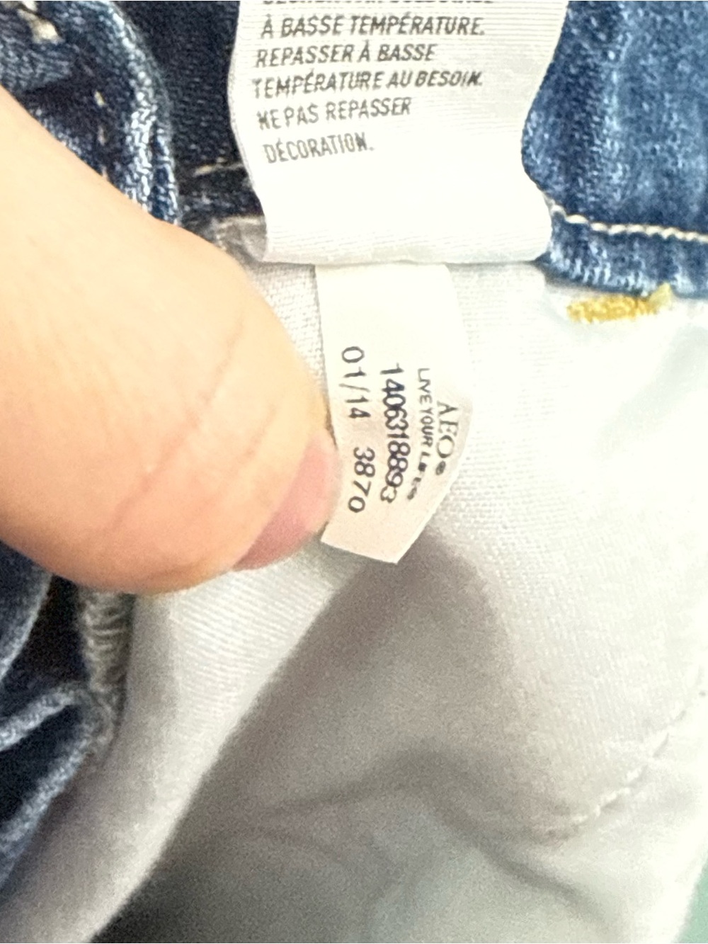 American Eagle Outfitters Women's Size Small Blue Denim Overall Shorts Shortalls - Picture 12 of 12